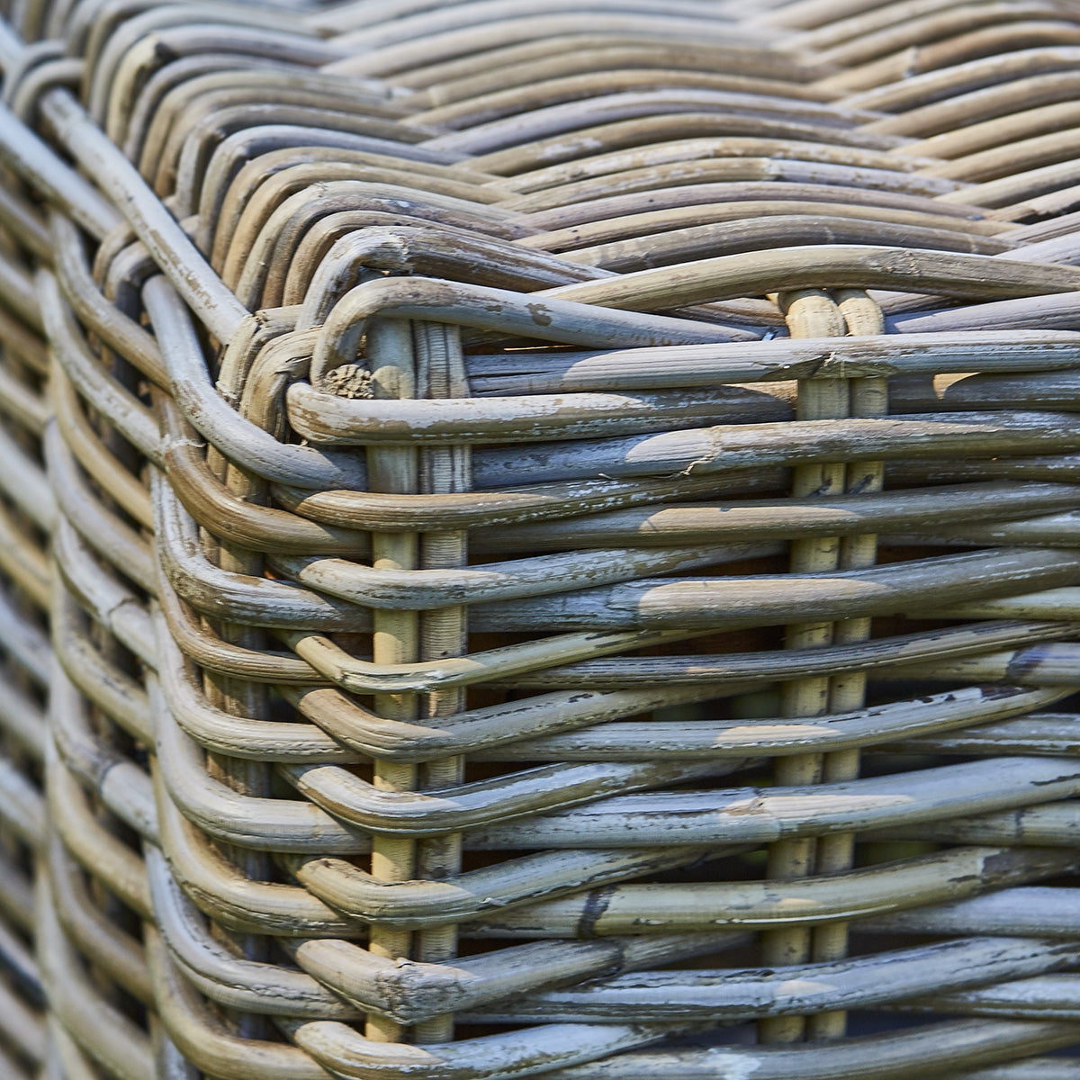 MUSA - Tavolino in kubu naturale