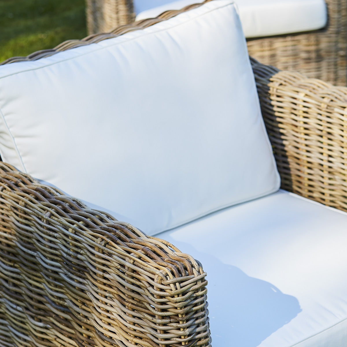 10214-salon_de_jardin_bas_en_kubu_naturel-05.jpg