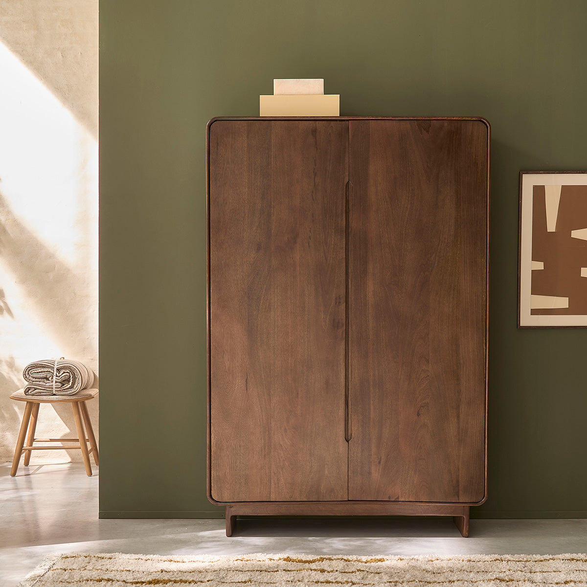 ARM0001-armoire_en_manguier_massif_120_cm-01.jpg