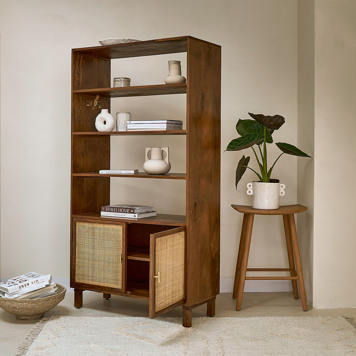 671-bibliotheque_haute_en_manguier_et_cannage_finition_noyer_h_170_cm-04.jpg