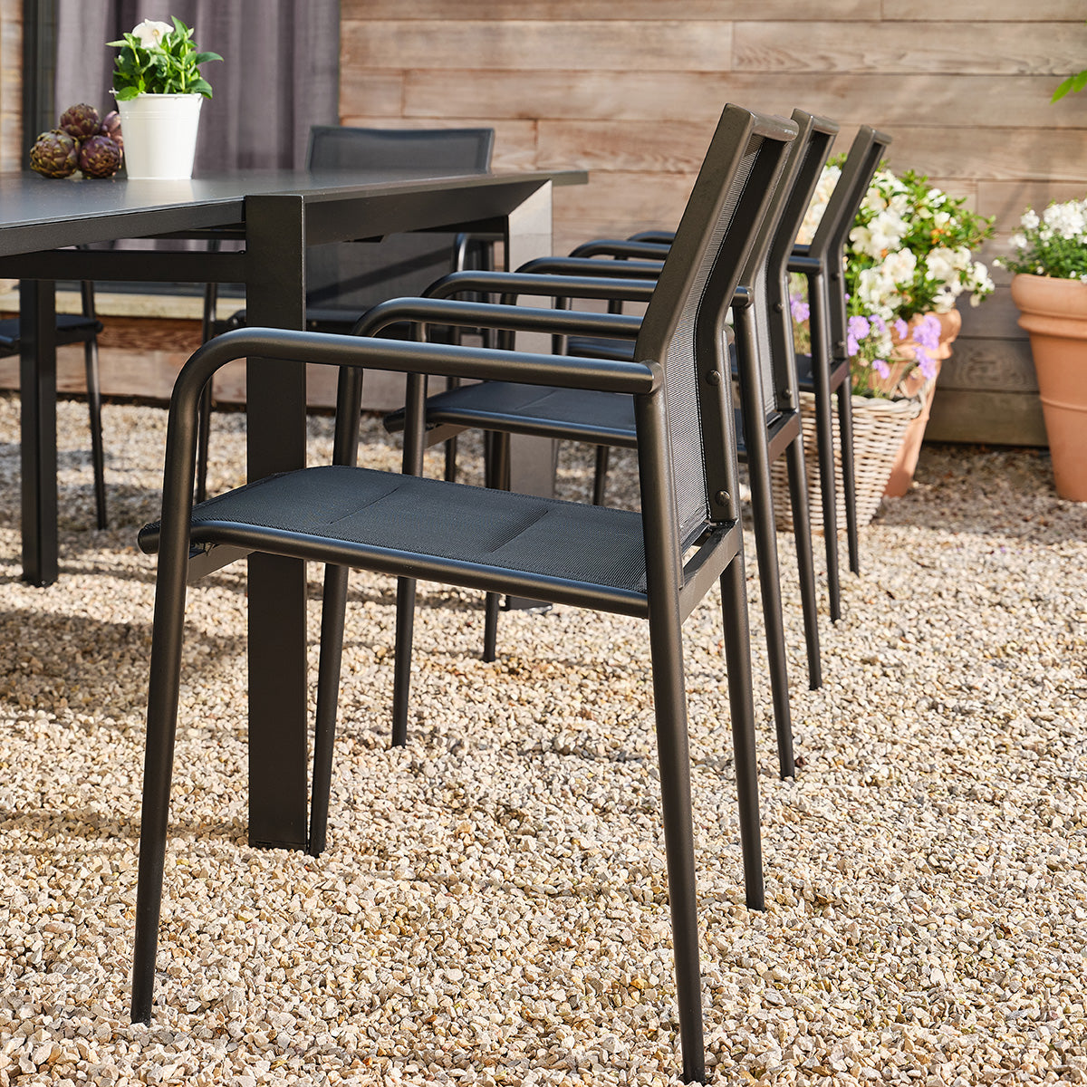 FDJ0016-fauteuil_de_jardin_en_aluminium_et_textilene_noir_mat_lot_de_2-06.jpg