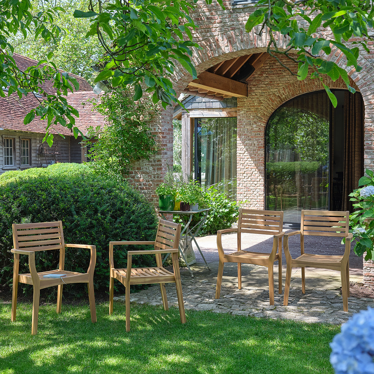 FDJ0017-fauteuil_de_jardin_en_acacia_massif_huile_lot_de_4-01.jpg