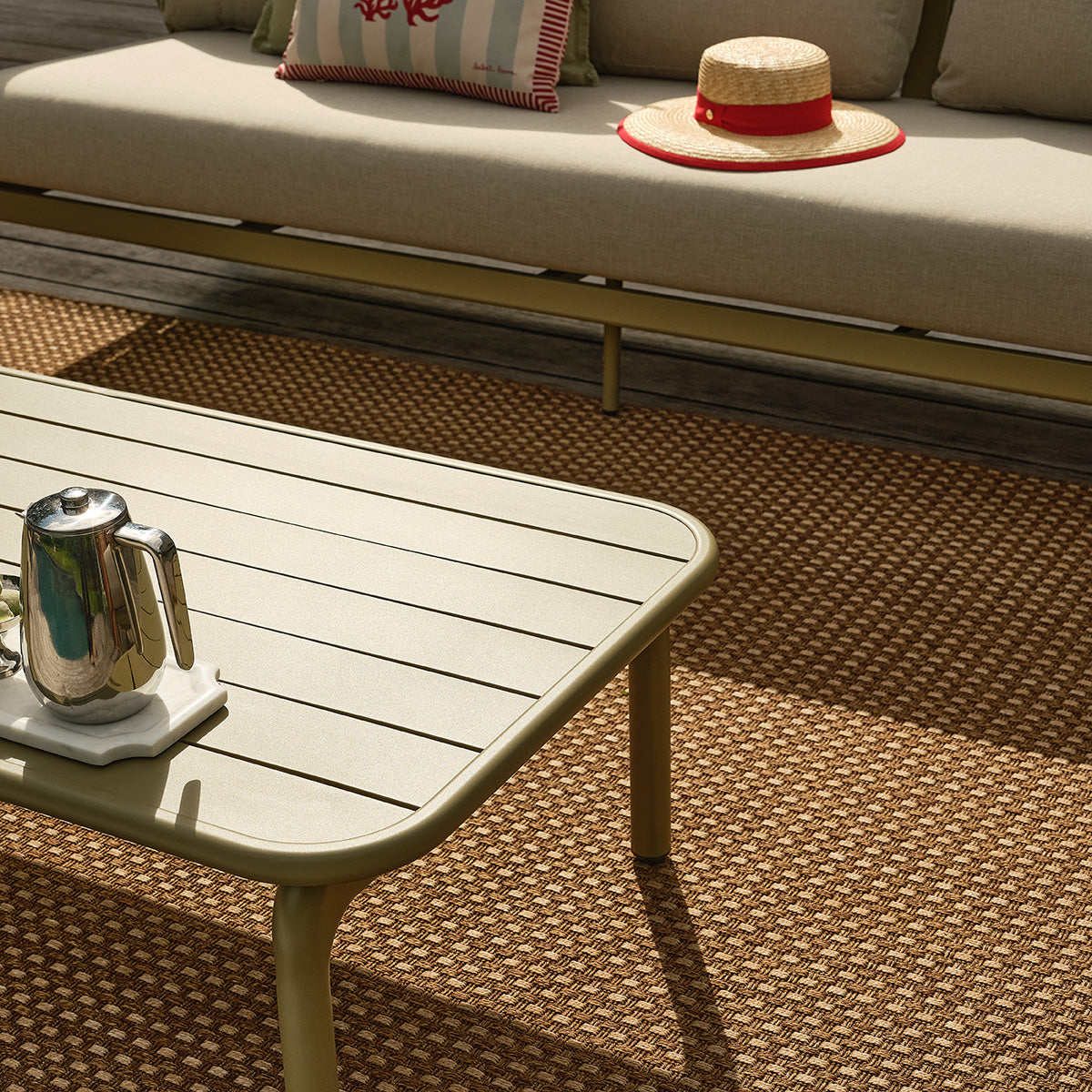 SBJ0002-salon_de_jardin_bas_en_aluminium-03.jpg