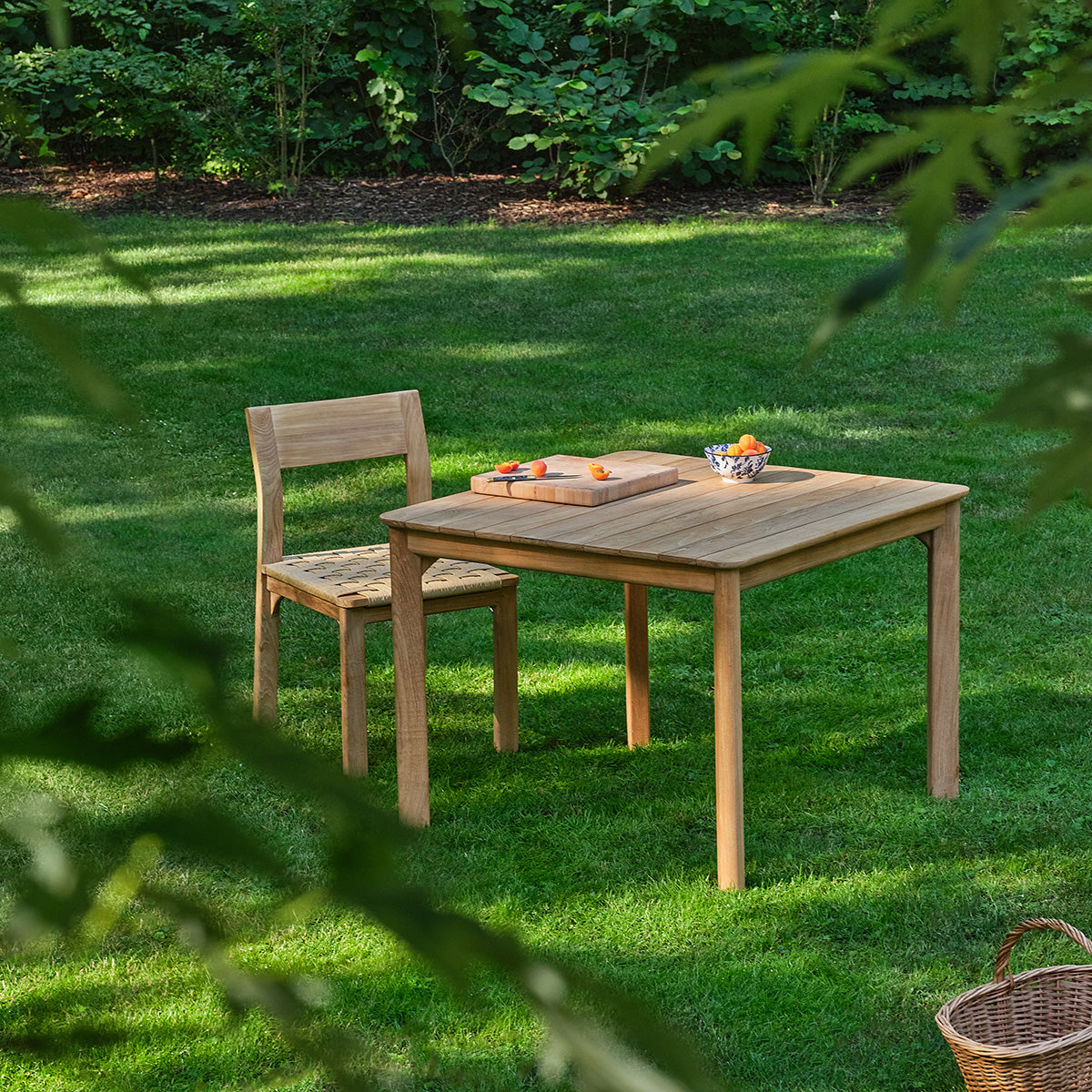 TDJ0005-table_de_jardin_en_teck_massif_4_pers-03.jpg