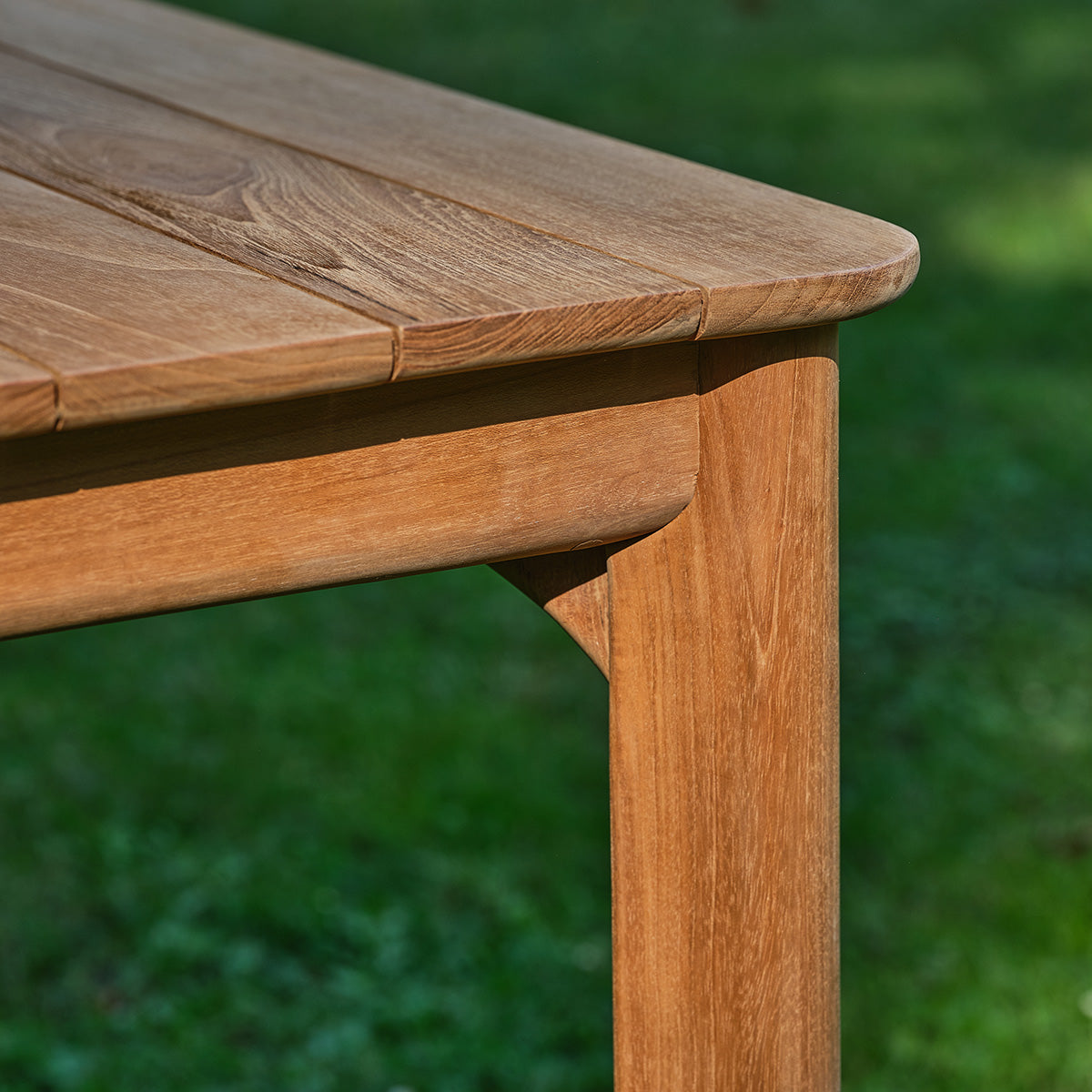 TDJ0005-table_de_jardin_en_teck_massif_4_pers-04.jpg