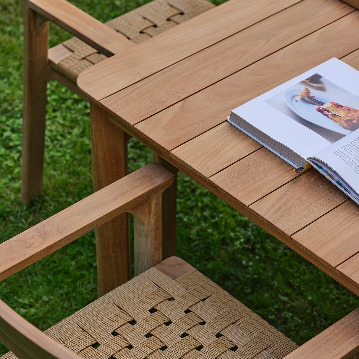 TDJ0005-table_de_jardin_en_teck_massif_4_pers-06.jpg