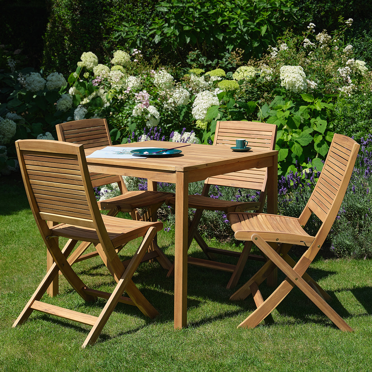 TDJ0007-table_de_jardin_en_acacia_massif_huile_90_cm-04.jpg