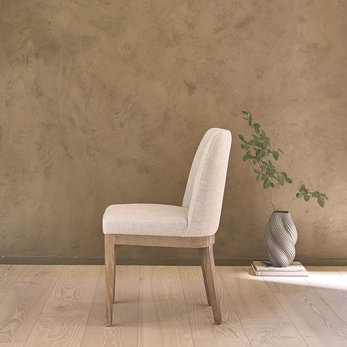 MARGOT - Sedia in rovere massello e tessuto di lino