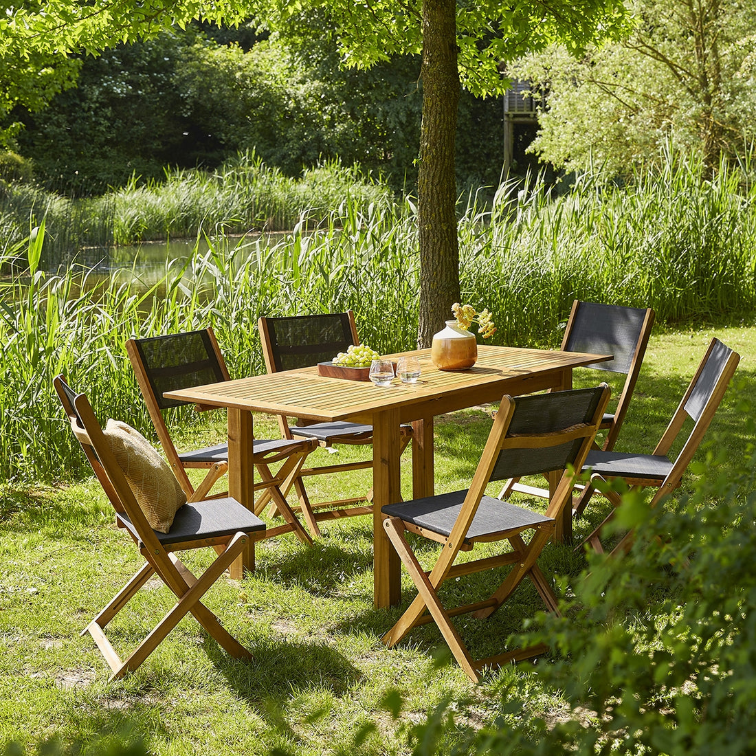 HANOÏ - Set di mobili da giardino estensibili in acacia 6/8 pers.