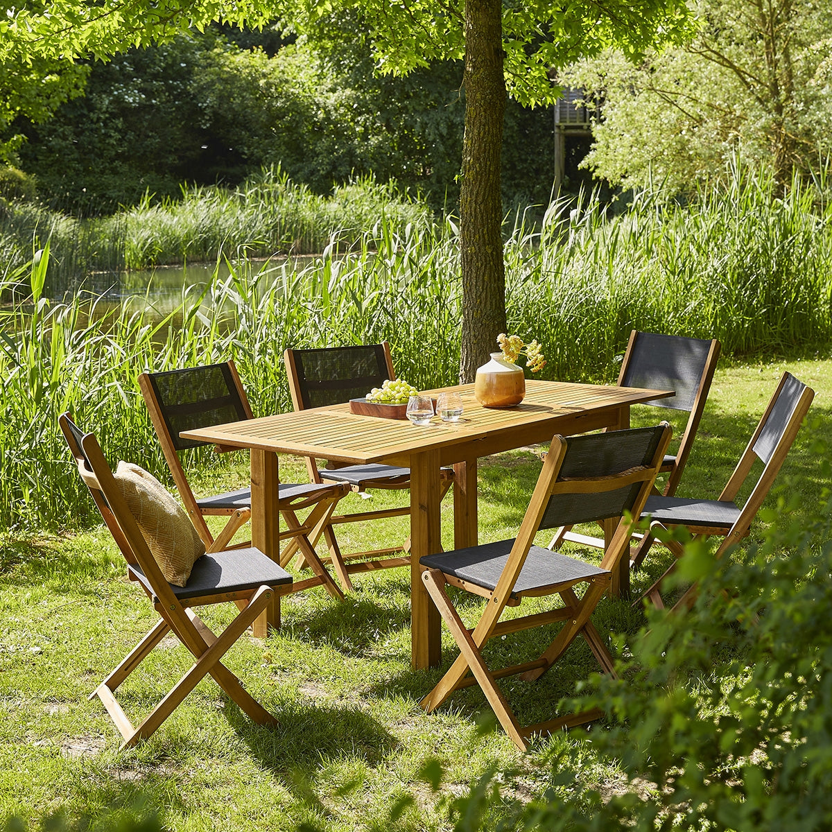 HANOÏ - Set di mobili da giardino estensibili in acacia 6/8 pers.