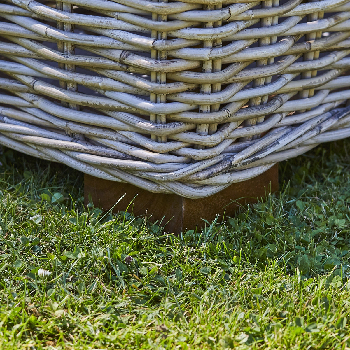 MUSA - Salotto da giardino basso in kubu naturale