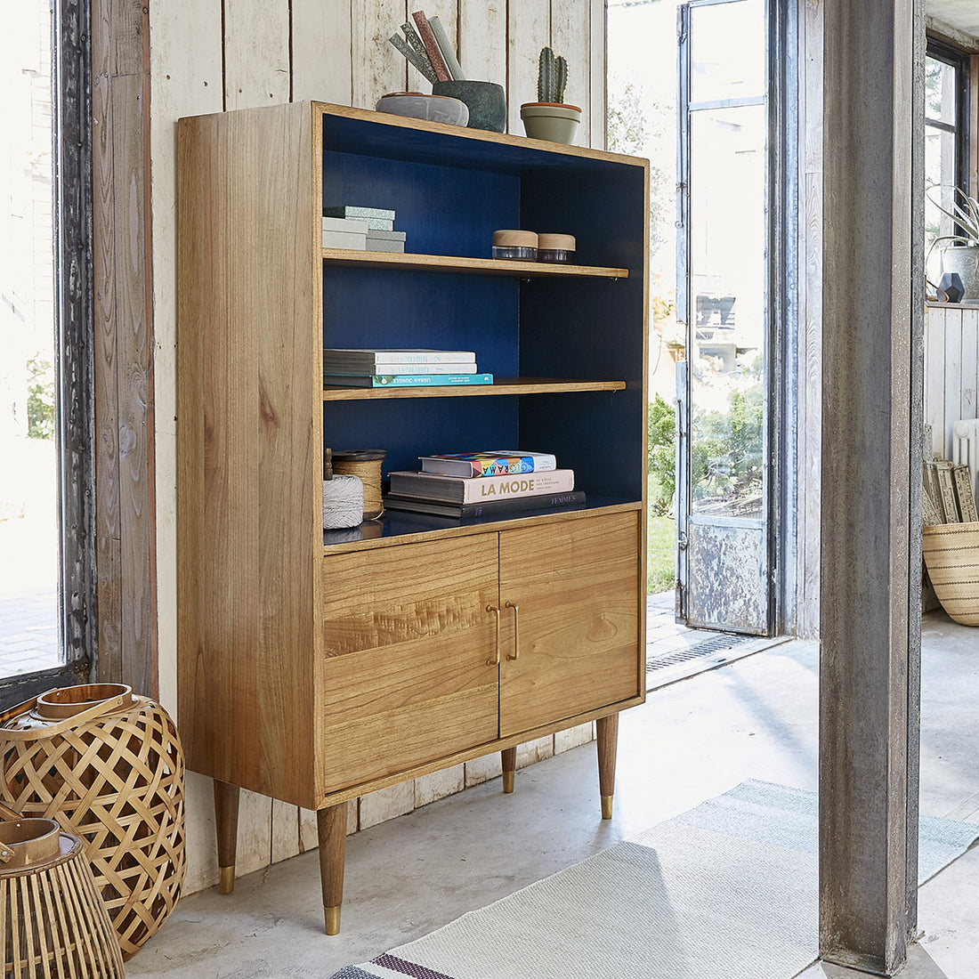 PIA - Libreria alta in mindi massello, H 147 cm