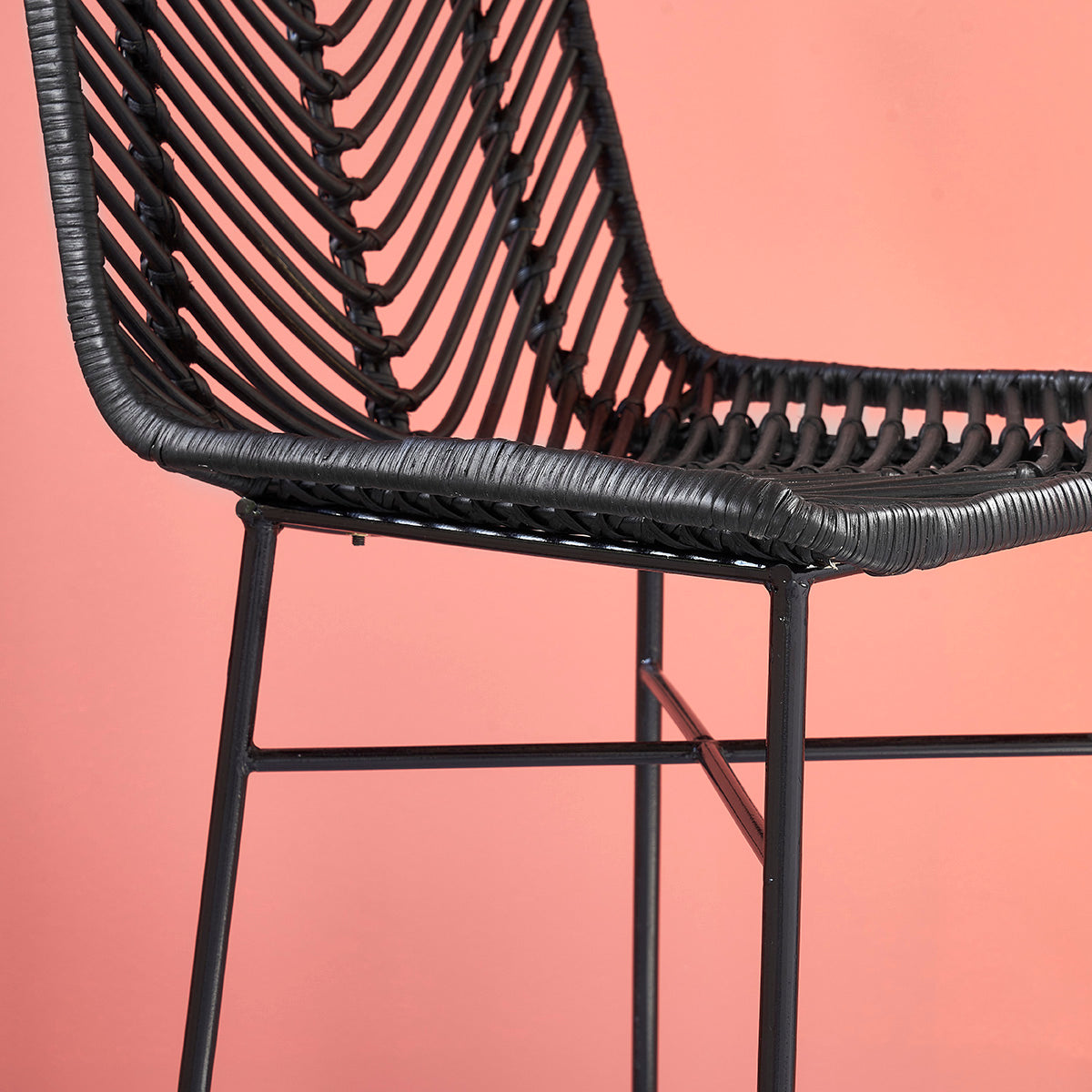 BOHEMA - Set di 2 sgabelli da bar neri in rattan e metallo