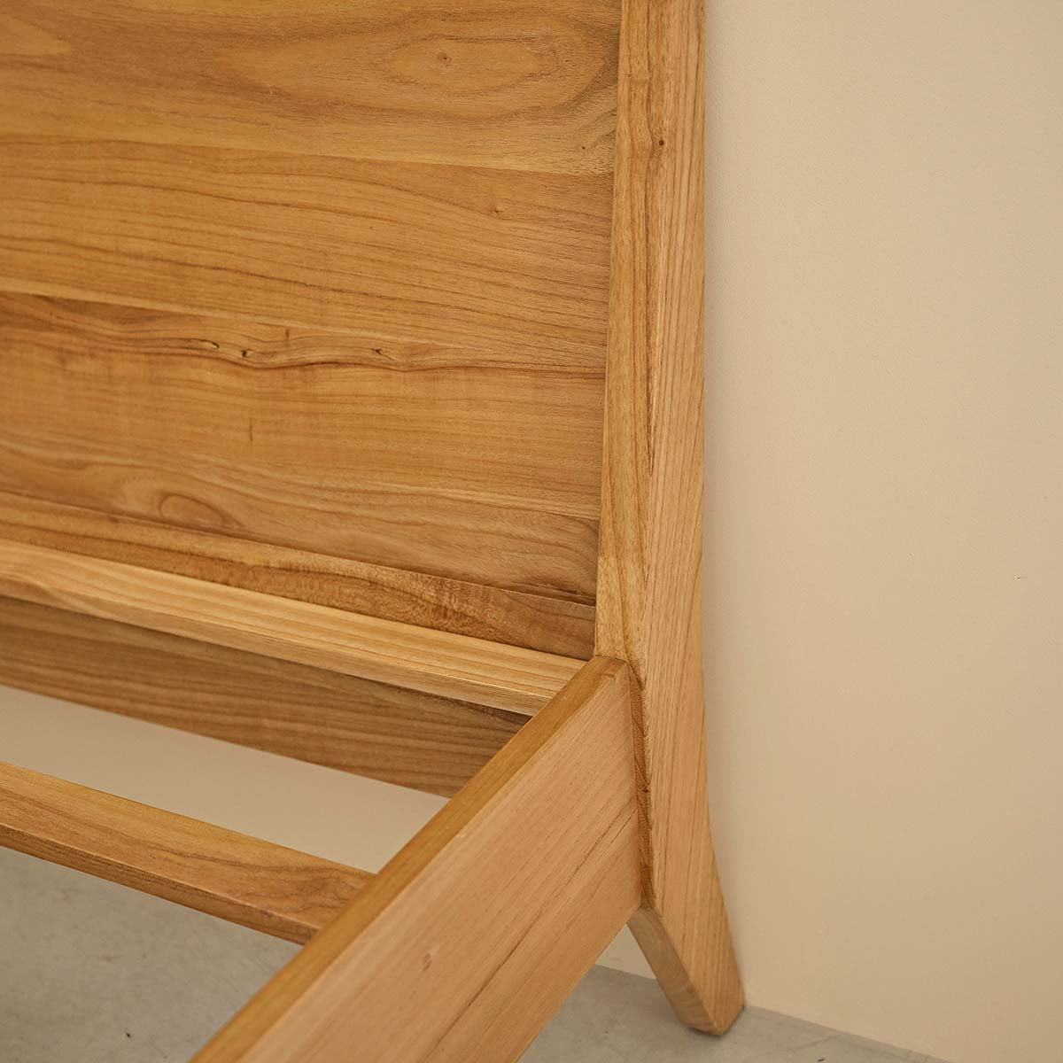 PIA - Letto in mindi massello 160 cm con rete