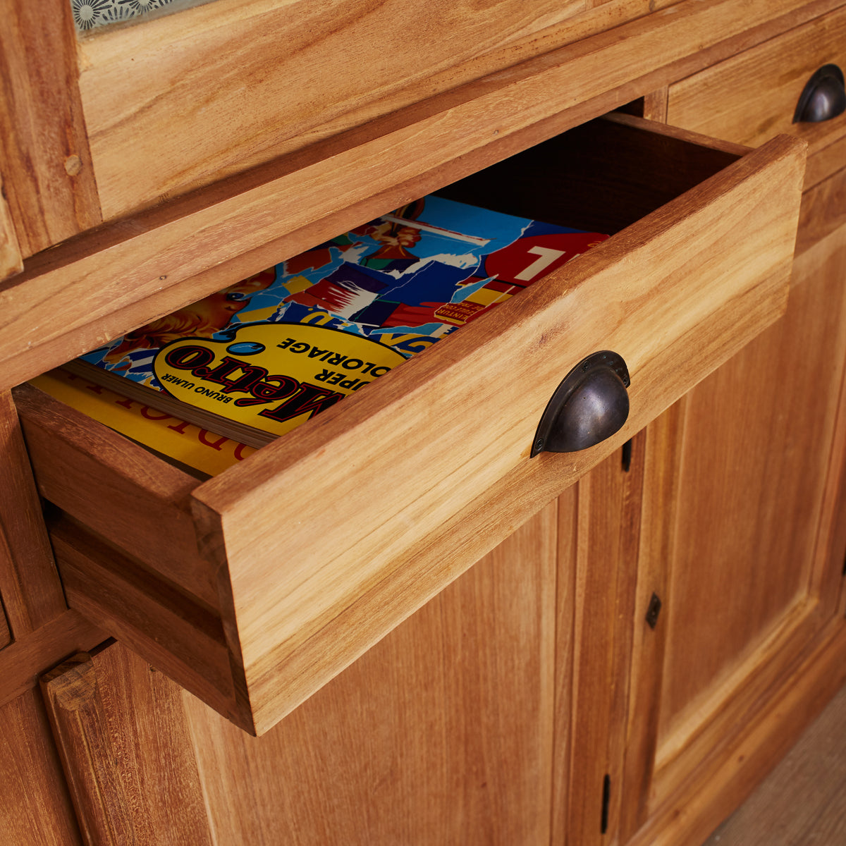 BOSTON - Vetrinetta in teak massello 150 cm