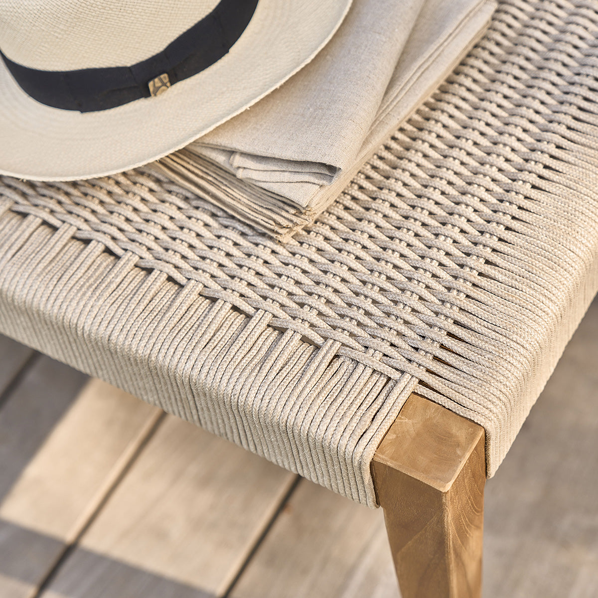 LIVIE - Panca da giardino in teak massello e corda beige