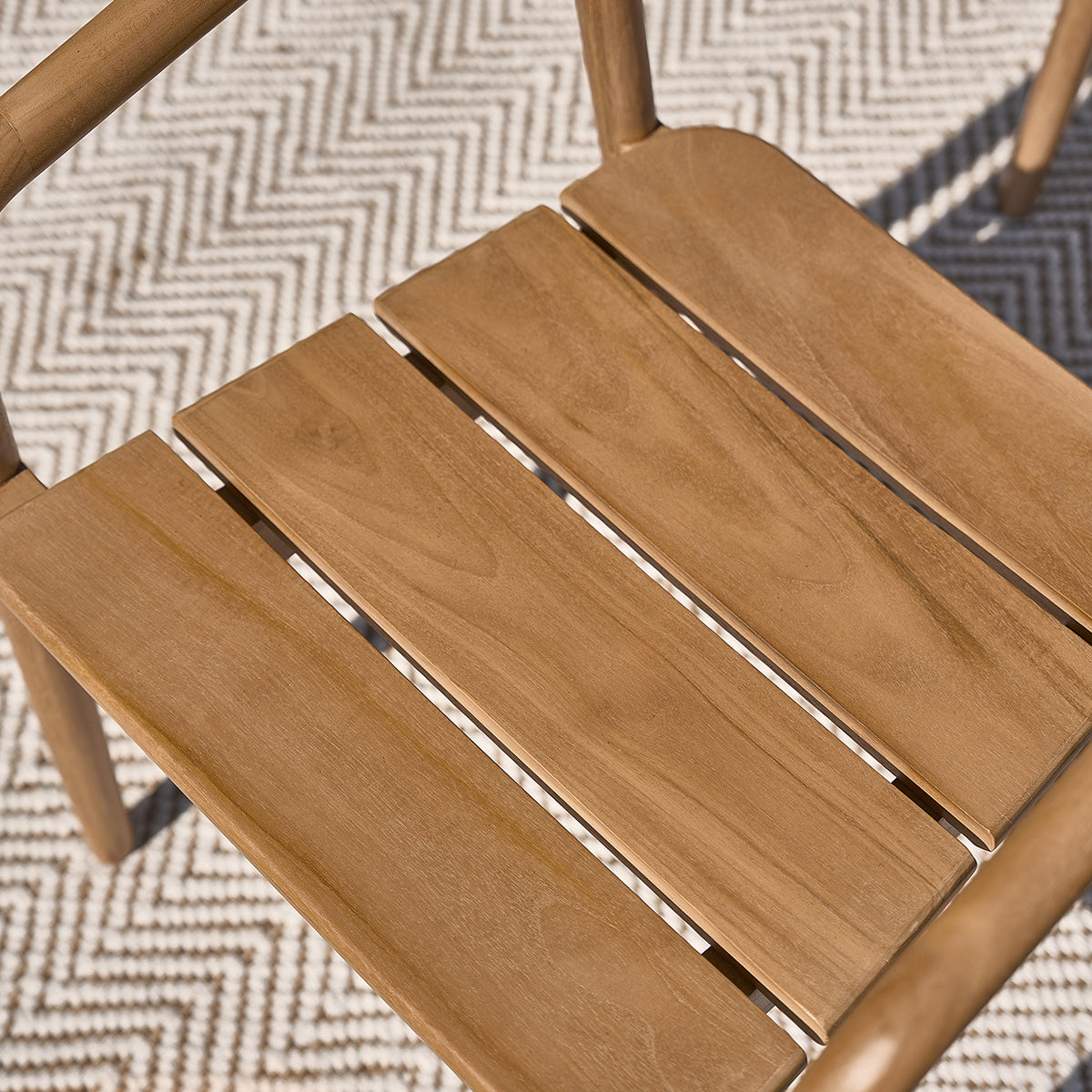 AMBRE - Poltrona da giardino in teak massello con cuscino grigio-beige