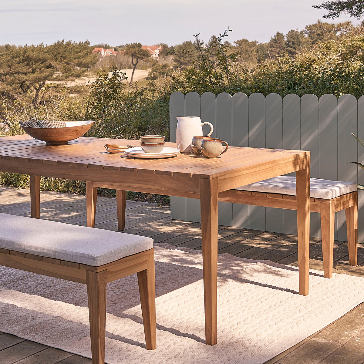 BARI - Set di mobili da giardino in teak massello 6/8 pers. con cuscini