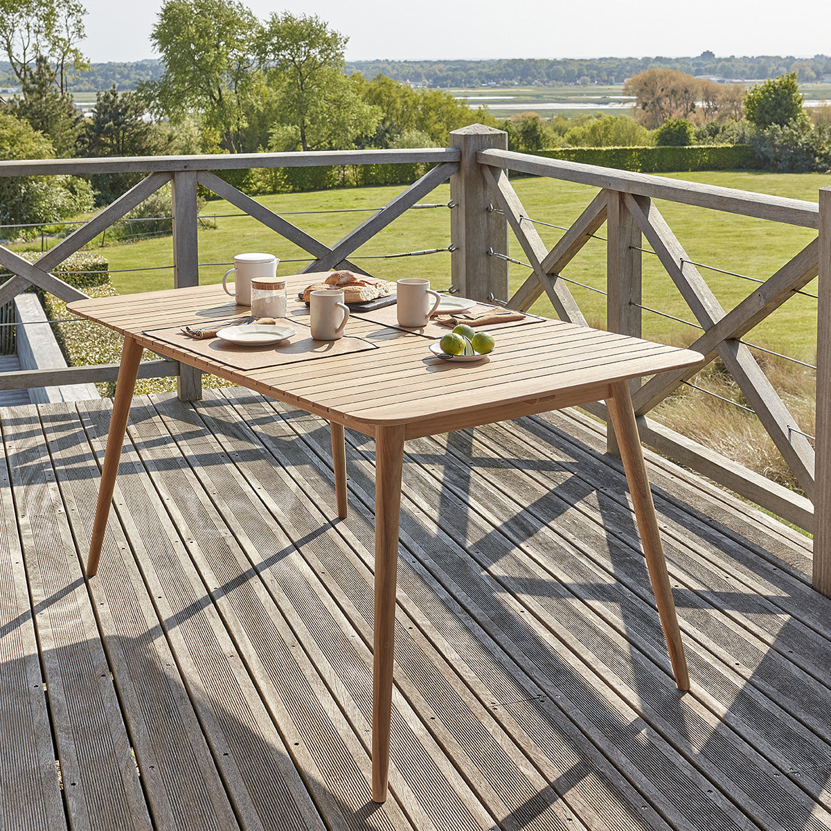 24A-salon_de_jardin_en_teck_massif_4_6_pers-03.jpg