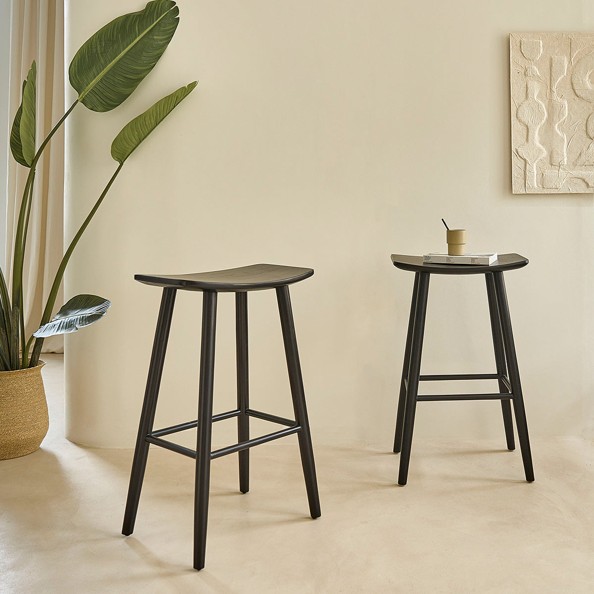 AMBRE - Sgabello da bar in teak massello nero 75 cm