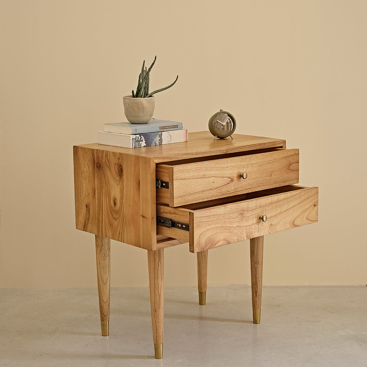 PIA - Comodino in mindi massello 60 cm