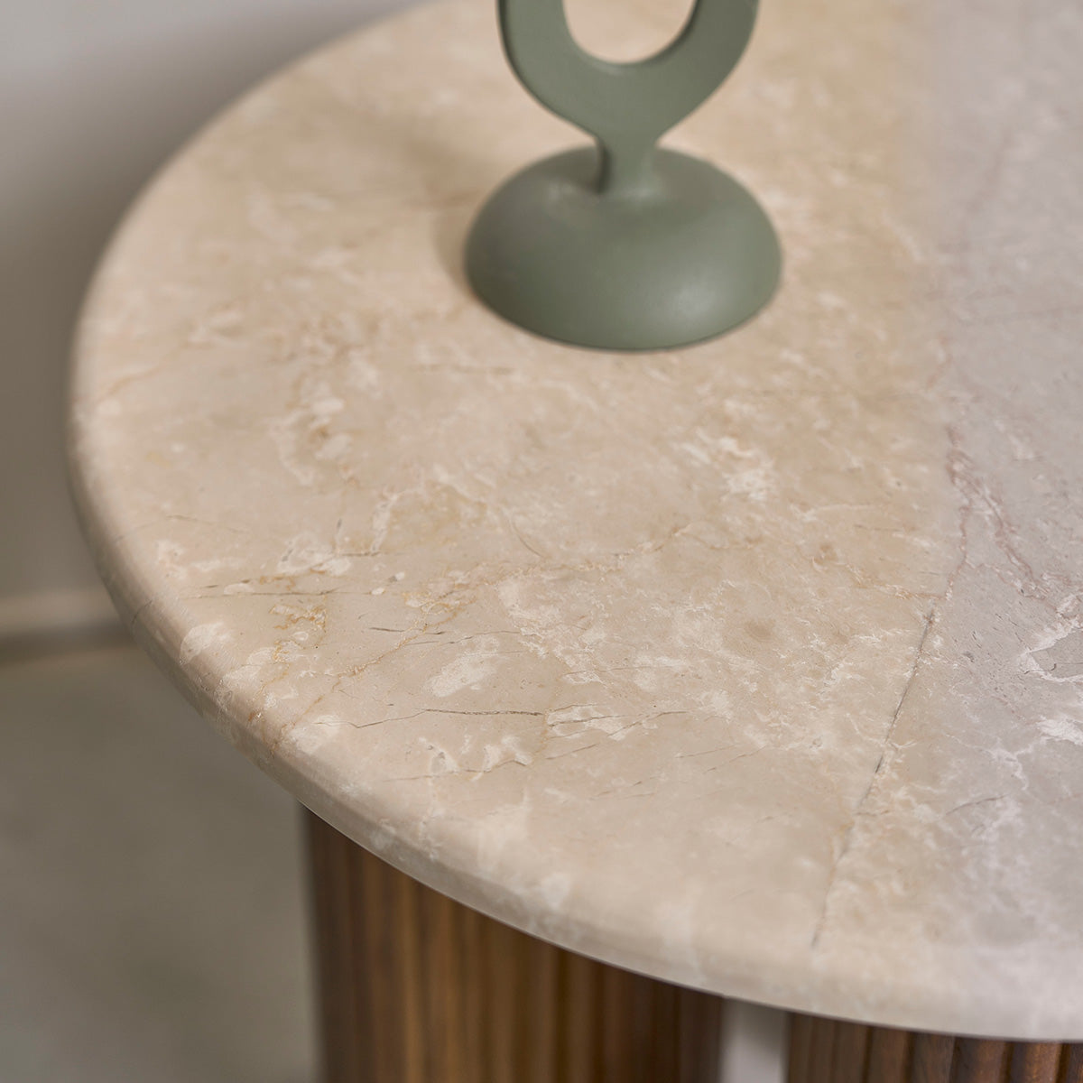 TOSCANE - Tavolino d’appoggio in legno di mango e marmo rotondo