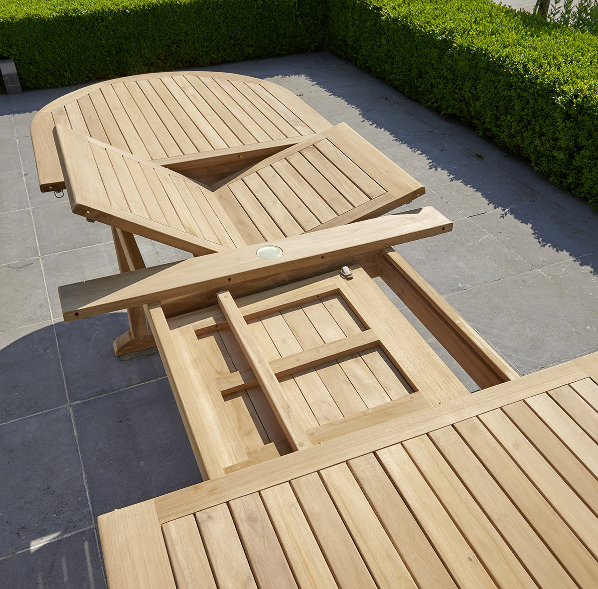 MIDLAND - Set di mobili da giardino in teak massello con tavolo allungabile 8/10 pers.