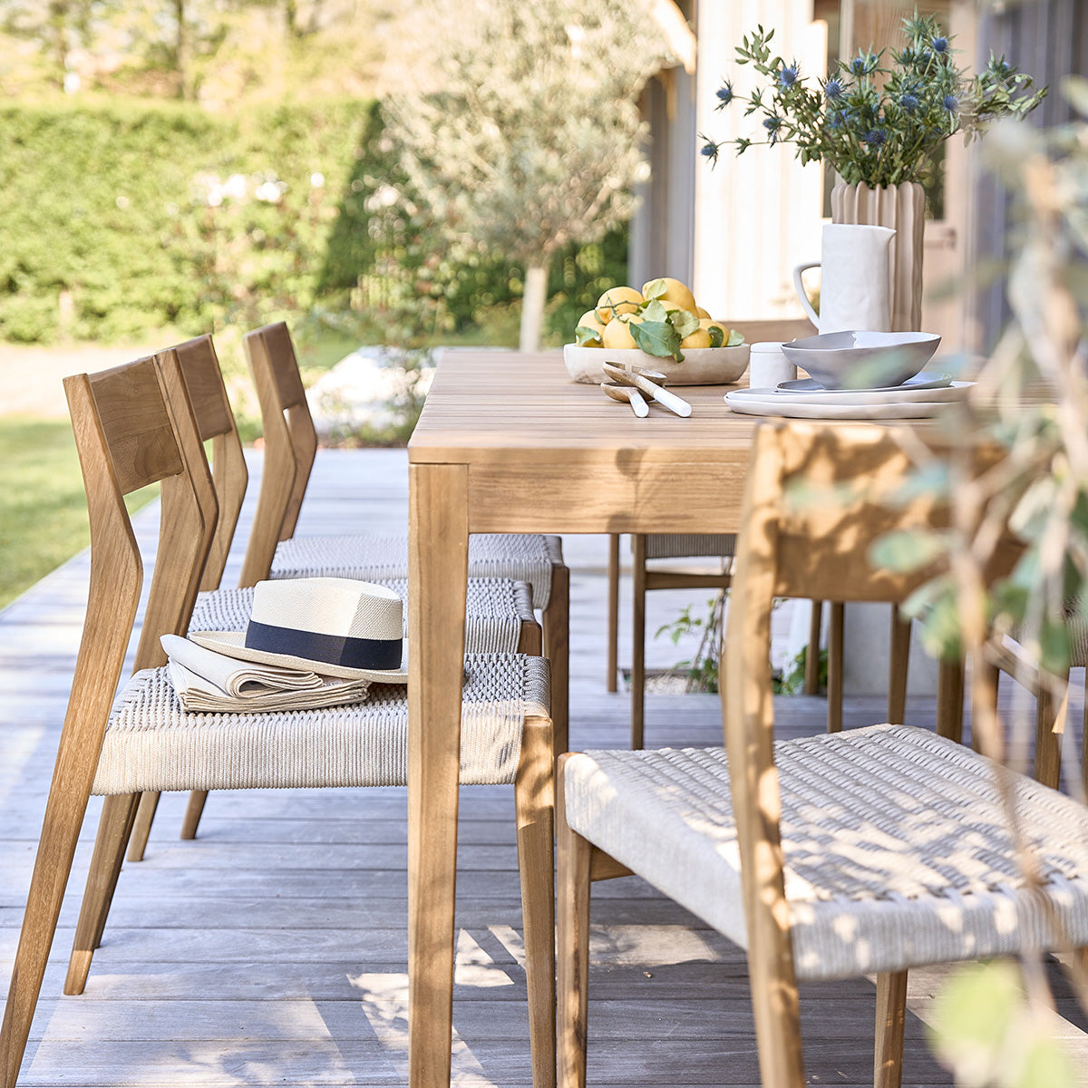 LIVIE - Set di mobili da giardino in teak massello e corda beige, 8 pers.