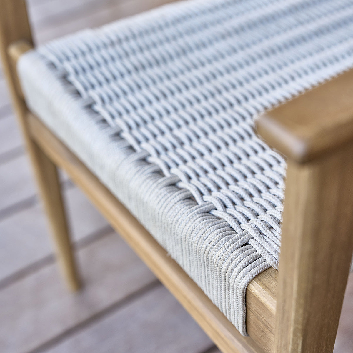 LIVIE - Poltrona da giardino in teak massello e corda beige