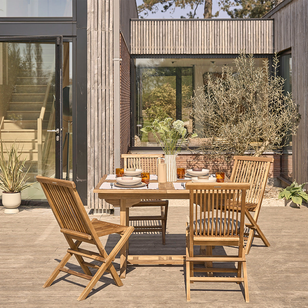 BALI - Set di mobili da giardino con tavolo allungabile in teak massello oliato 4/8 pers.