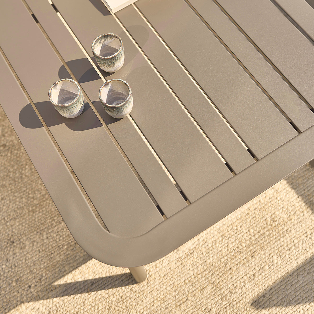 ALVAR - Salotto da giardino basso in alluminio