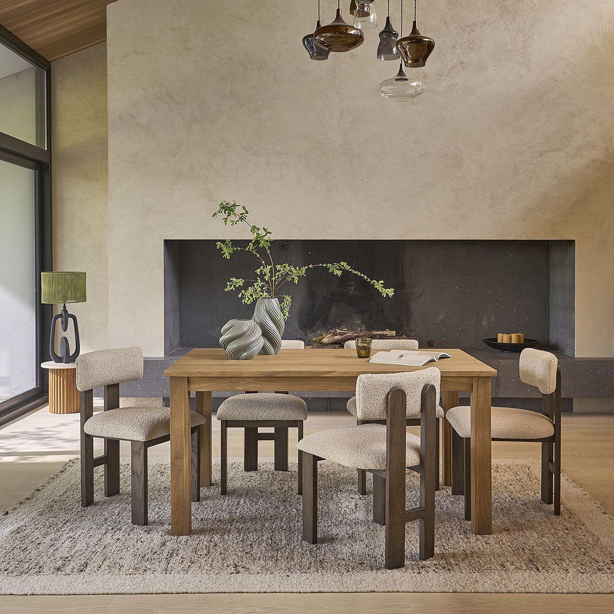 NOÉ - Set di 2 sedie in rovere marrone massello e tessuto bouclé beige