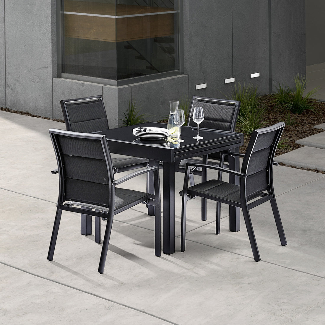 MODULO - Tavolo da giardino in alluminio allungabile nero 4/8 pers.