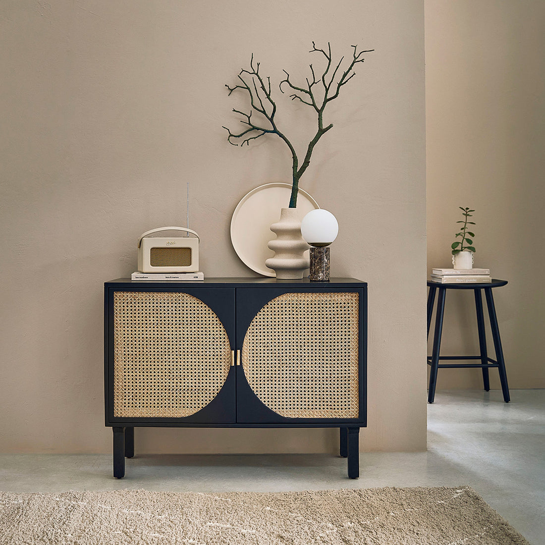 ZULMA - Credenza in mango massello nero e midollino 100 cm