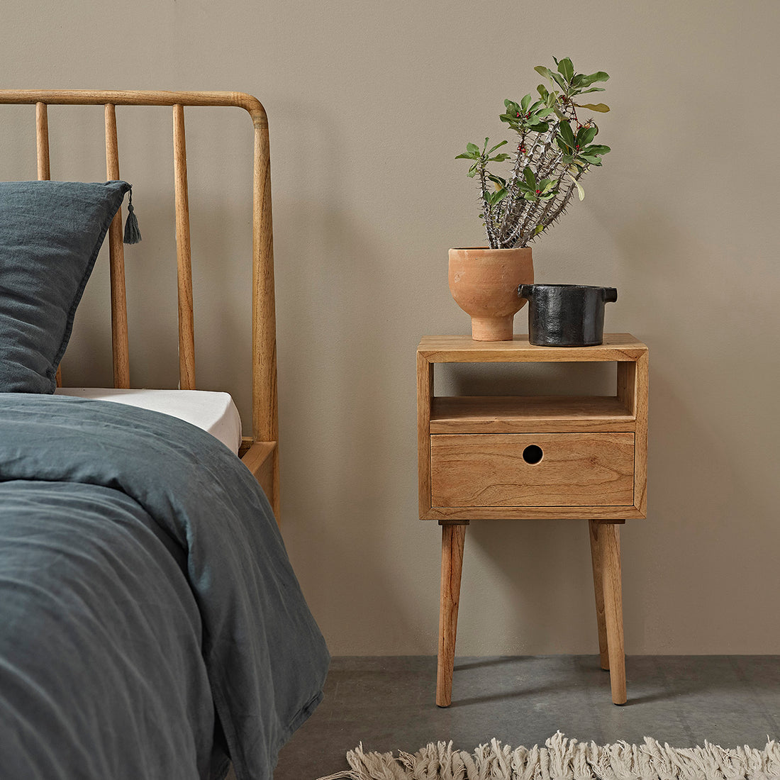 ESMEE - Comodino in mindi massello 65 cm