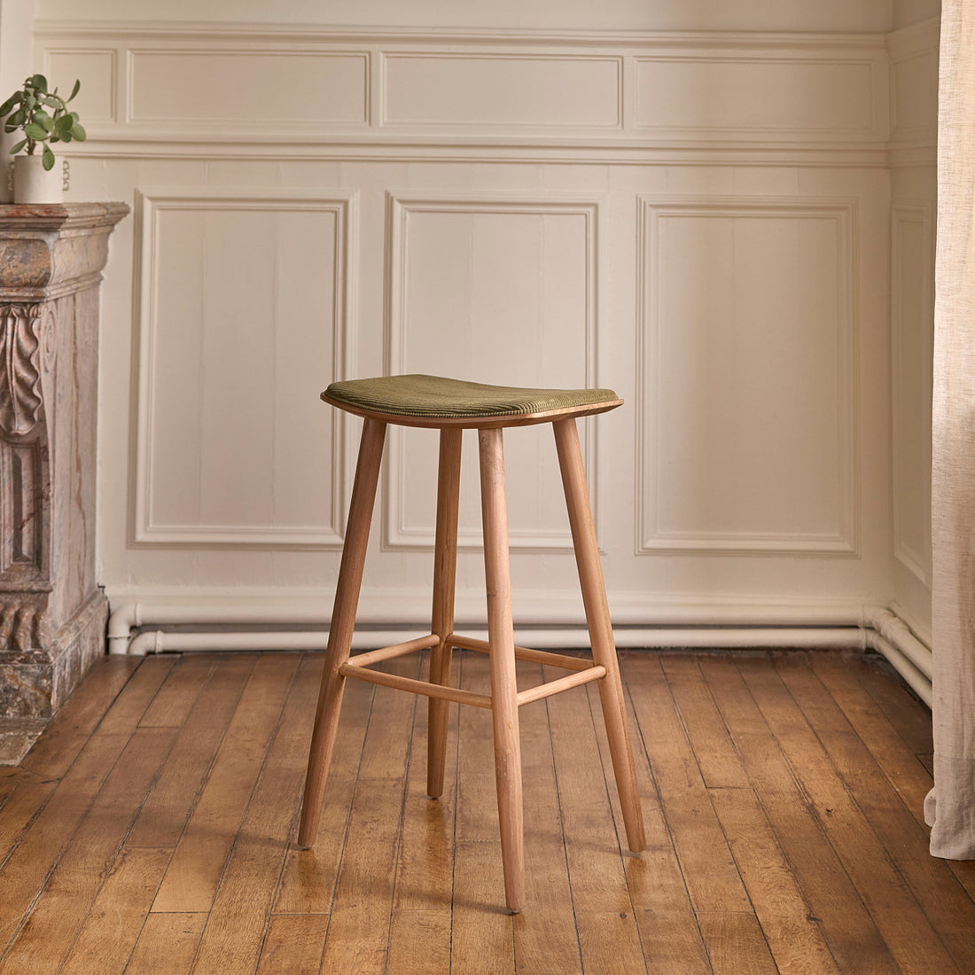 AMBRE - Sgabello da bar in teak massello con seduta in velluto a coste 75 cm