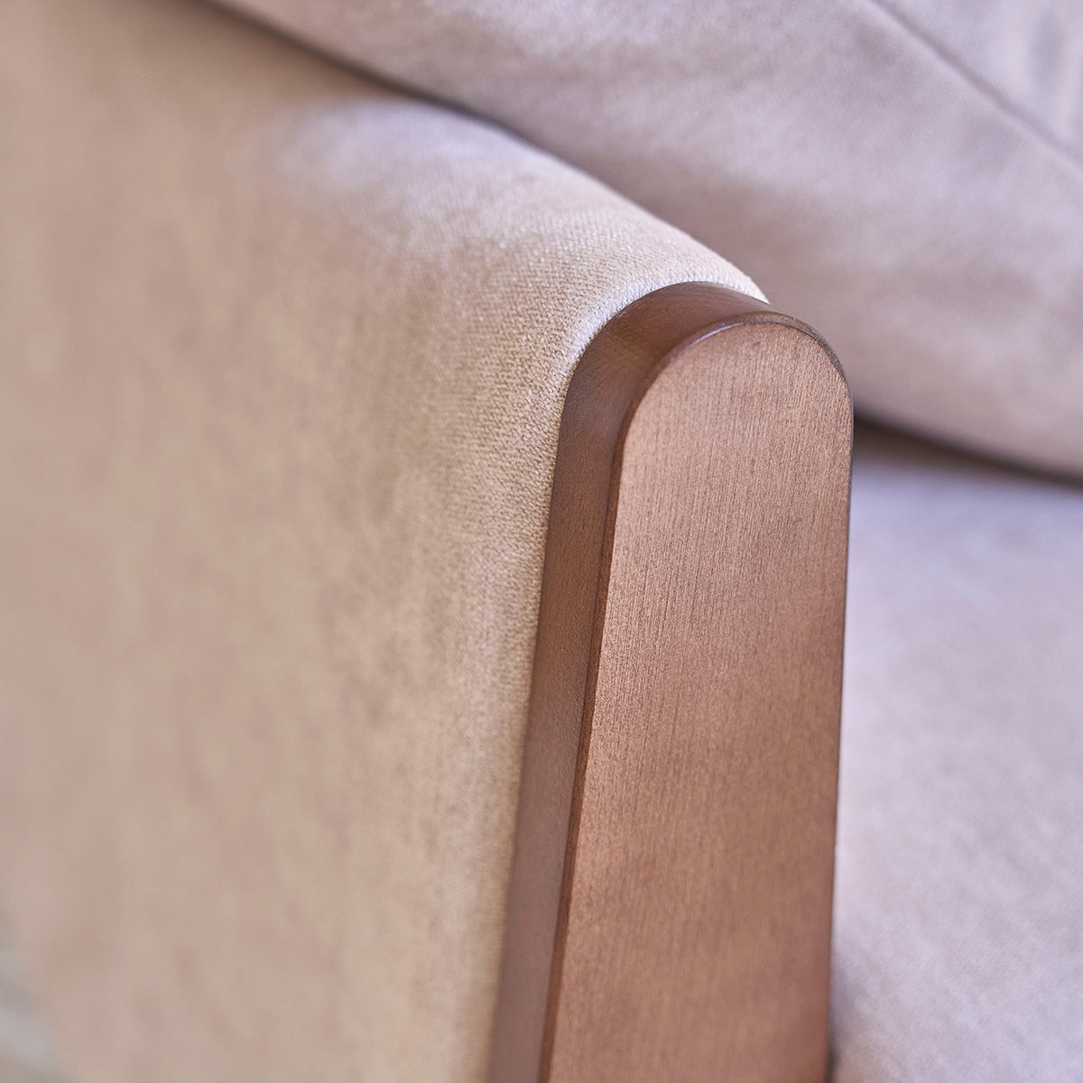 ONDINE - Divano dritto a 3 posti in legno massello e velluto beige screziato