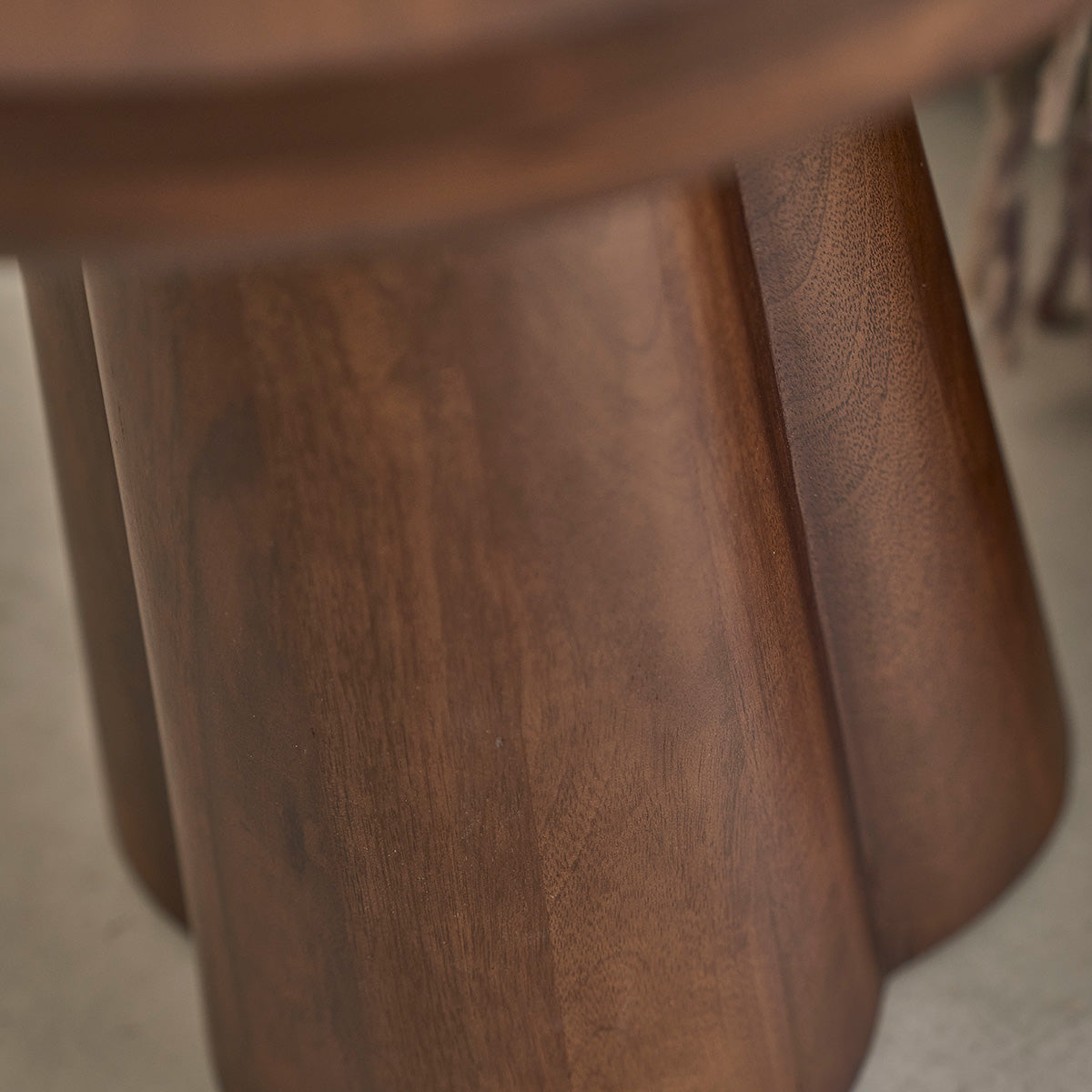 PAULA - Tavolino d’appoggio rotondo in legno di mango