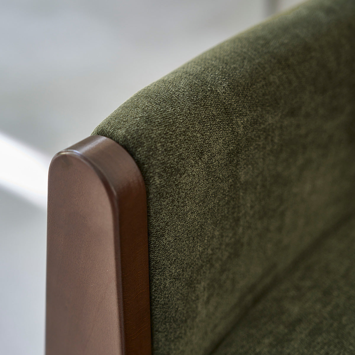 ONDINE - Divano dritto a 3 posti in legno massello e tessuto in velluto verde muschio