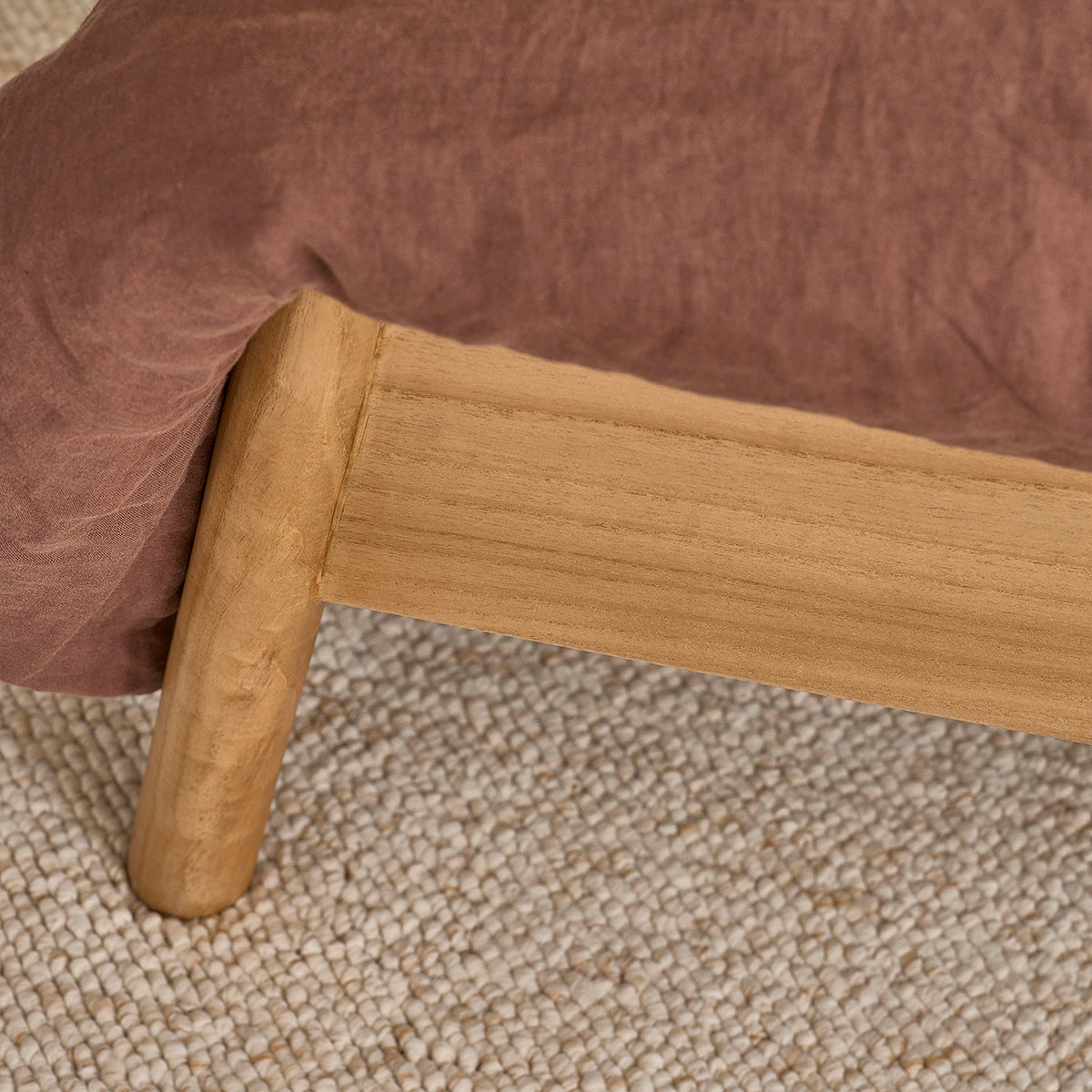 NINA - Letto in legno mindi massello e midollino da 160 cm