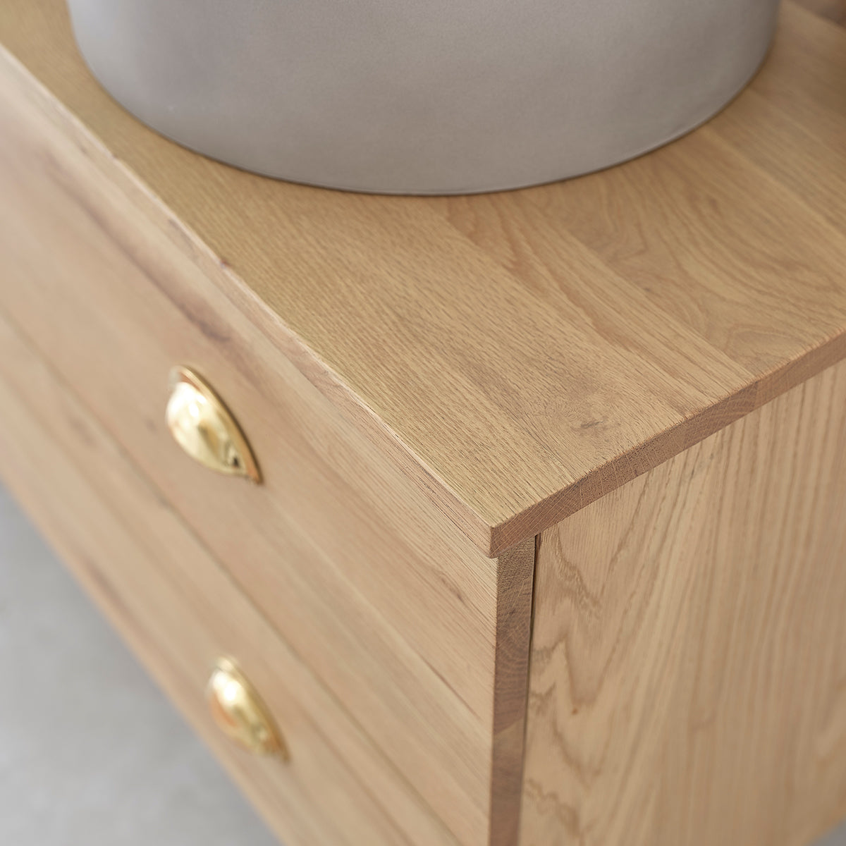 MARGAUX - Mobile sottolavabo in rovere massello sospeso 120 cm