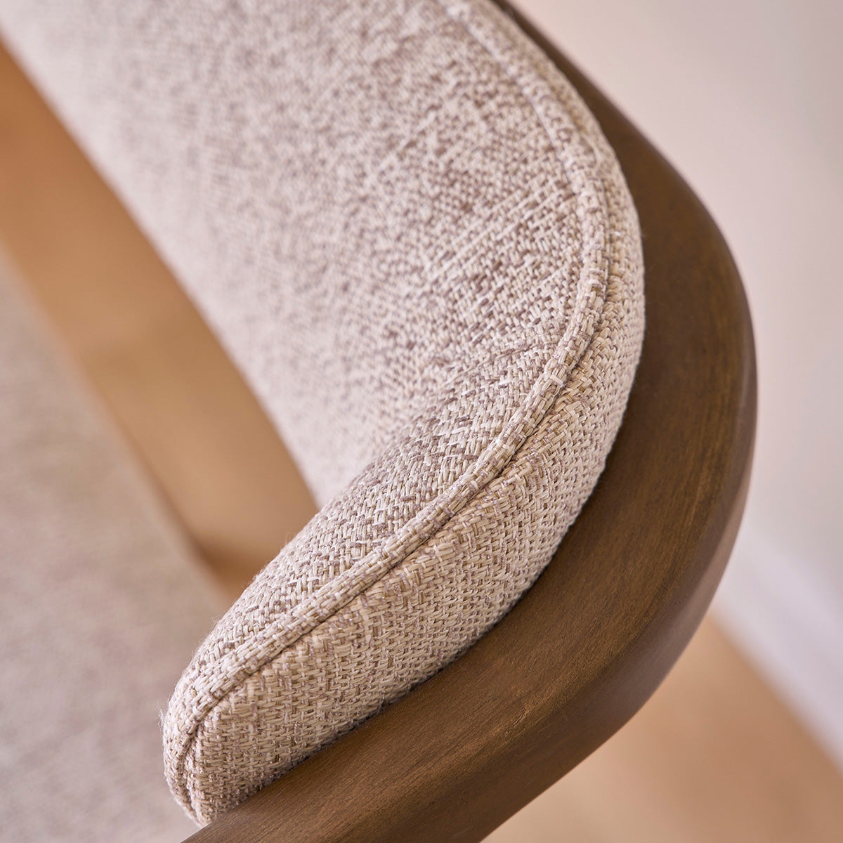 ÉLOI - Set di 2 sedie in legno massello con tessuto beige screziato