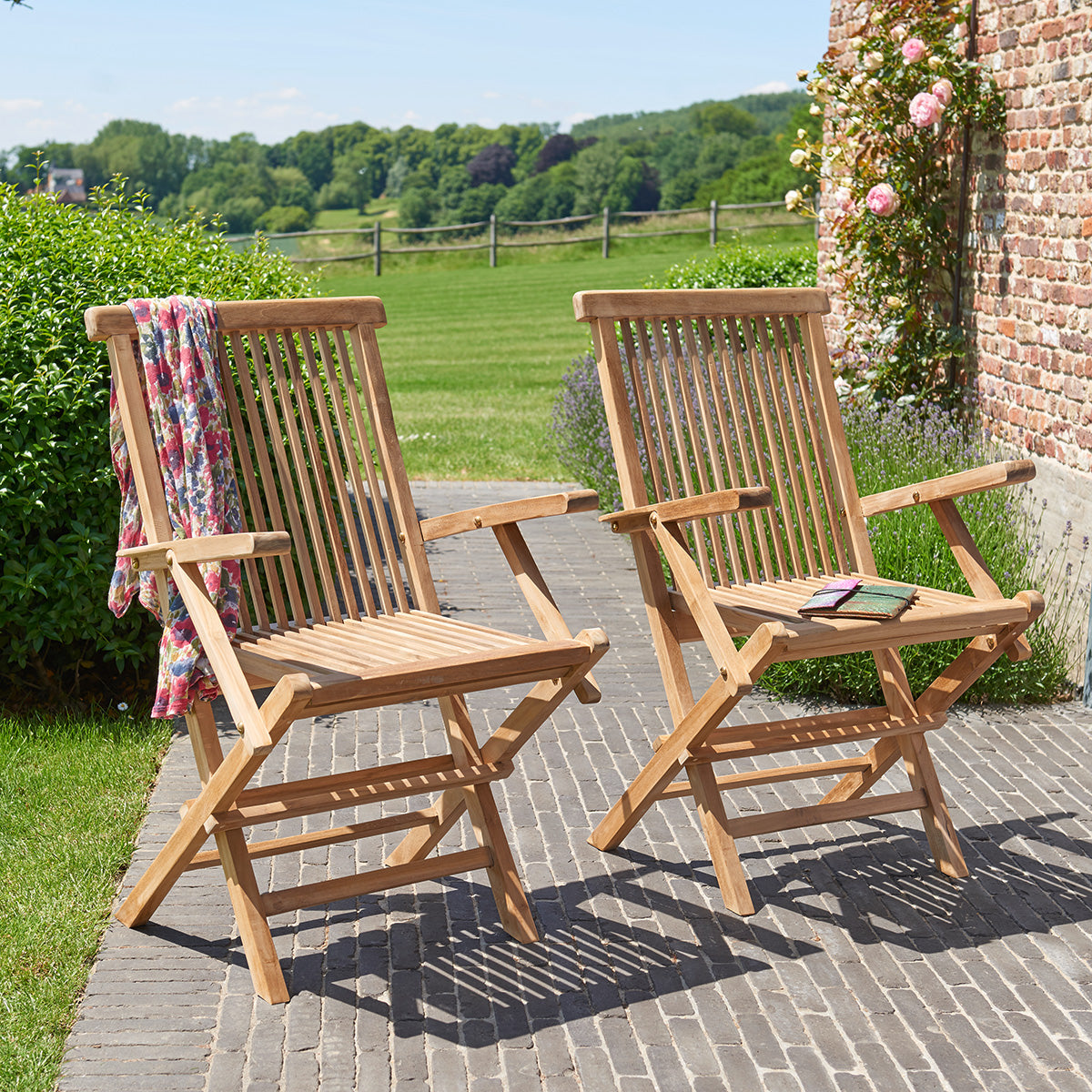 MIDLAND - Poltrona da giardino pieghevole in teak massello (set di 2)