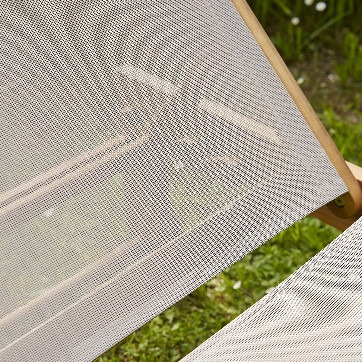 HANOÏ - Lettino in acacia massello e textilene grigio (set di 2)