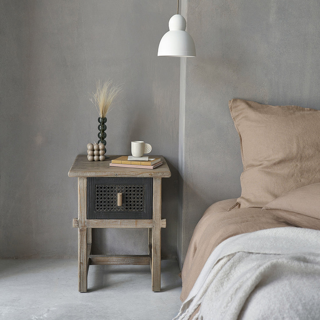 JUNKO - Comodino in legno massello riciclato 45 cm