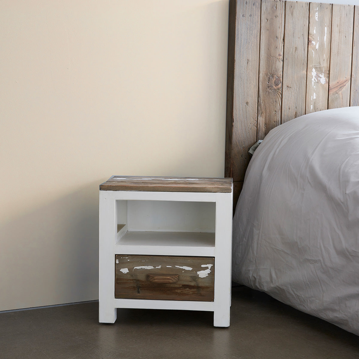 HONFLEUR - Comodino in legno massello riciclato 45 cm