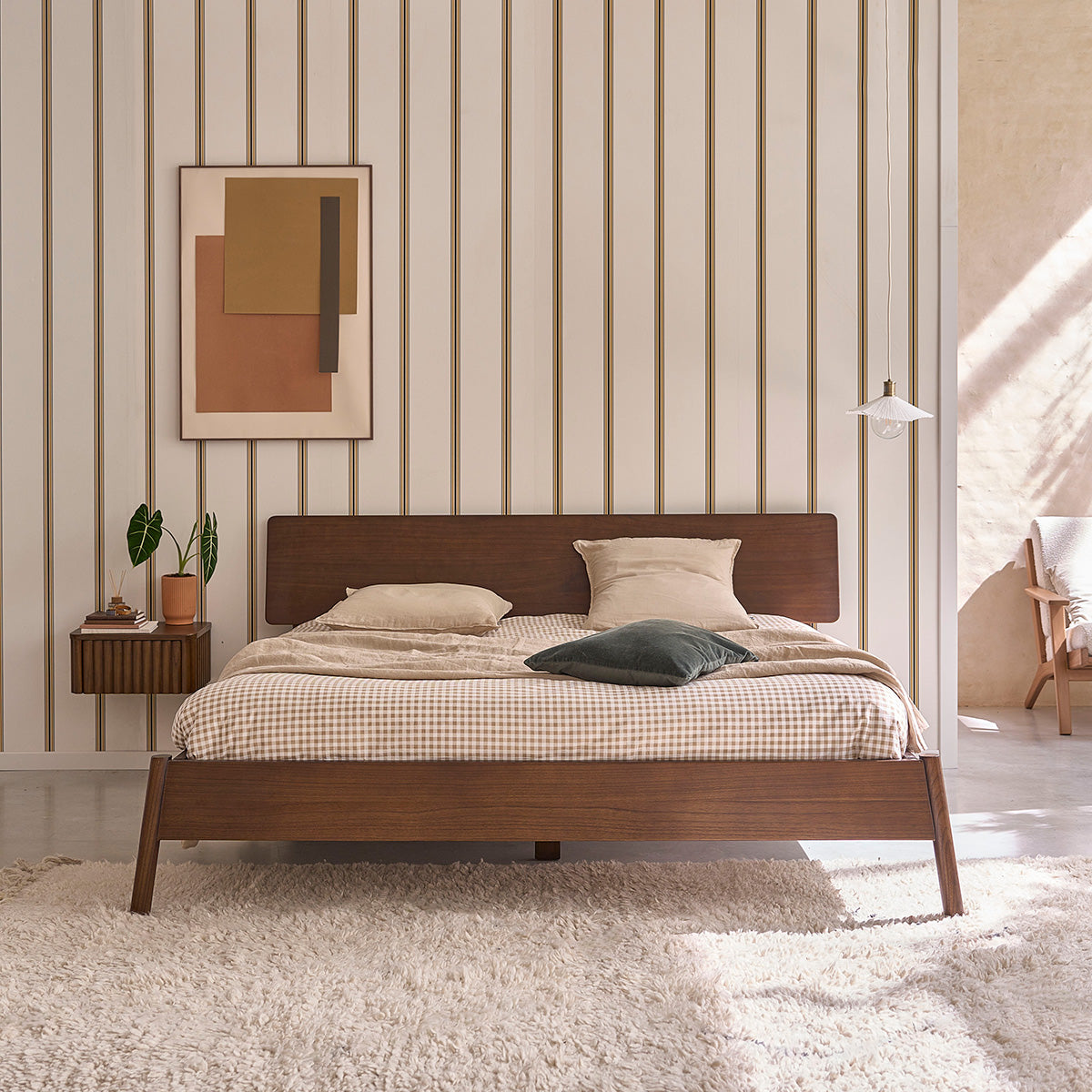 VINTAGE - Letto in legno mindi con finitura in noce da 180 cm