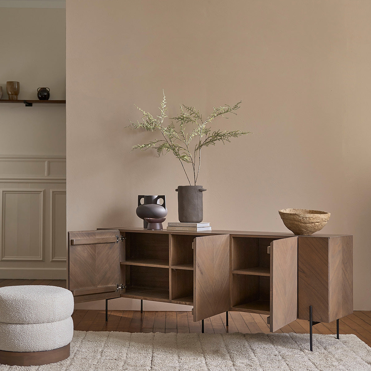 CALIX - Credenza in mindi massello con gambe in metallo 200 cm