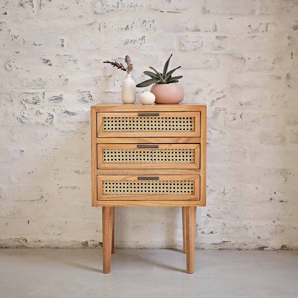 ALBA - Comodino in mindi massello e cannage 40 cm