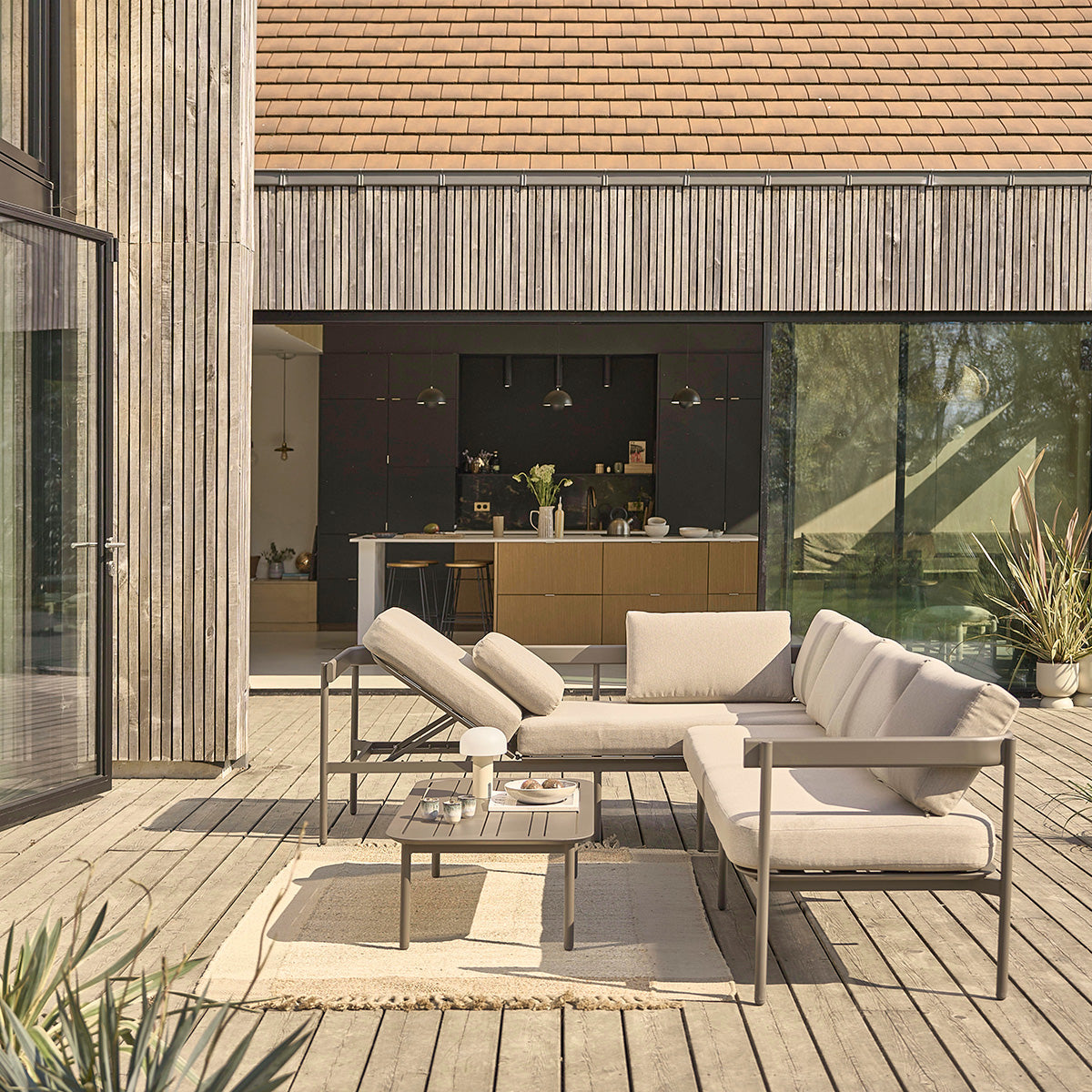 ALVAR - Salotto da giardino basso in alluminio